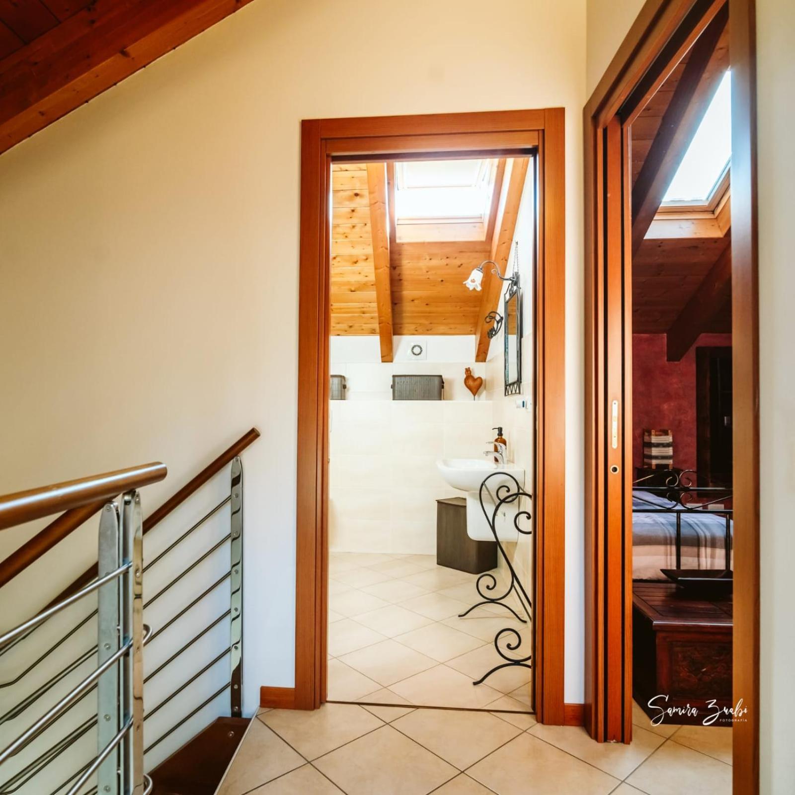 Narciso B&B Valbrona ภายนอก รูปภาพ